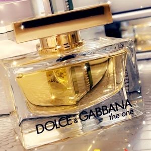 Berfume dolce and Gabbana the one ♥️